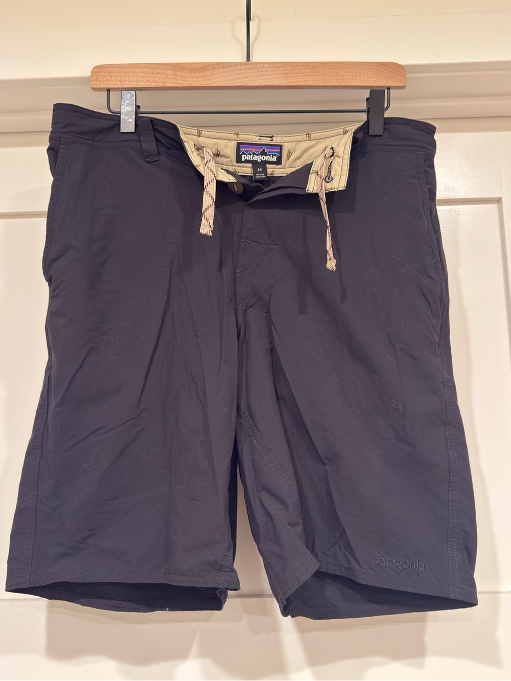 Patagonia M's Stretch Wavefarer Walk Shorts